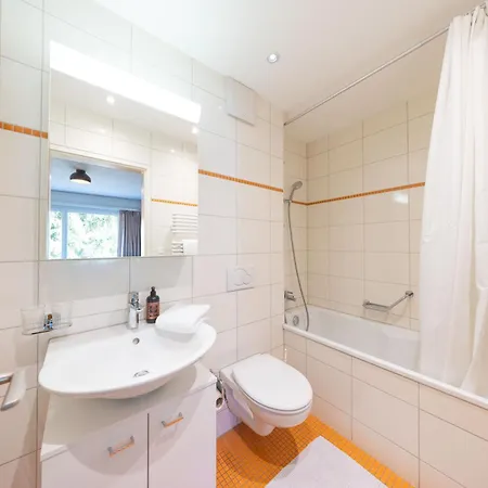Alpenblick-apartment Mit Pool & Sauna 圣莫里茨